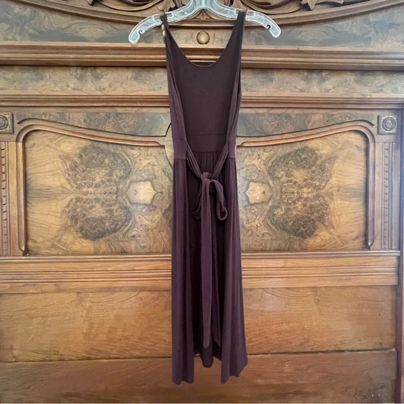 U-Knit Brown Stretchy Sleeveless V-neck Dress with Tie Waist - Picture 7 of 9